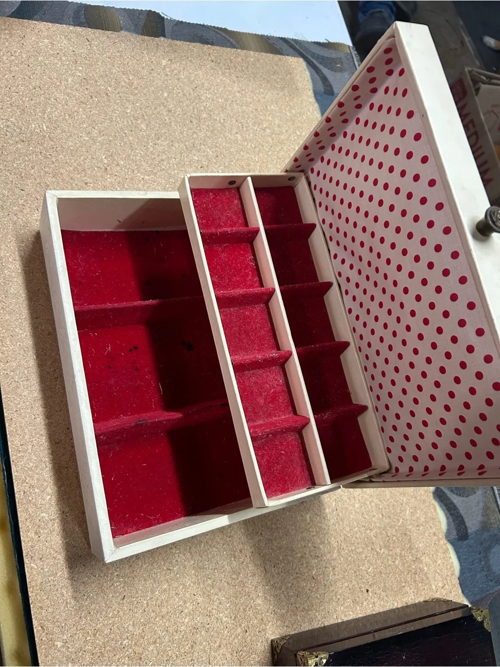 Buxton White Jewelry Storage Box with Decorative Metal Knob